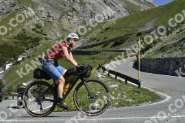 Photo #3243408 | 26-06-2023 10:14 | Passo Dello Stelvio - Waterfall curve BICYCLES