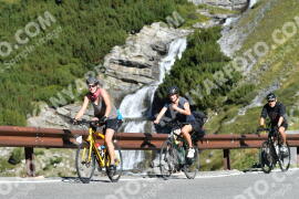 Photo #2696674 | 21-08-2022 09:54 | Passo Dello Stelvio - Waterfall curve BICYCLES