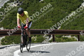 Photo #2192389 | 25-06-2022 13:57 | Passo Dello Stelvio - Waterfall curve BICYCLES