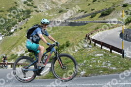 Photo #2363311 | 21-07-2022 10:42 | Passo Dello Stelvio - Waterfall curve BICYCLES