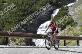 Photo #2084896 | 04-06-2022 16:13 | Passo Dello Stelvio - Waterfall curve BICYCLES