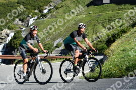 Photo #2183375 | 25-06-2022 09:19 | Passo Dello Stelvio - Waterfall curve BICYCLES