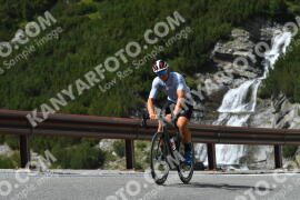 Foto #4055784 | 24-08-2023 14:14 | Passo Dello Stelvio - Waterfall Kehre BICYCLES
