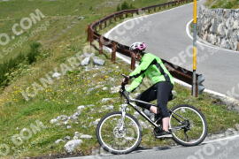 Photo #2400540 | 25-07-2022 12:49 | Passo Dello Stelvio - Waterfall curve BICYCLES