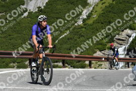 Photo #2336314 | 17-07-2022 10:39 | Passo Dello Stelvio - Waterfall curve BICYCLES