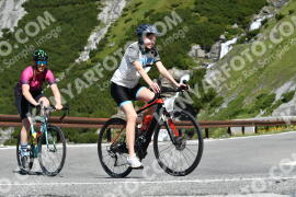 Photo #2242960 | 06-07-2022 10:50 | Passo Dello Stelvio - Waterfall curve BICYCLES