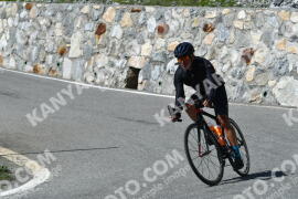 Photo #2161112 | 19-06-2022 16:08 | Passo Dello Stelvio - Waterfall curve BICYCLES