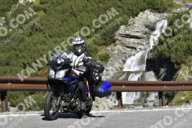 Photo #2810322 | 04-09-2022 10:14 | Passo Dello Stelvio - Waterfall curve