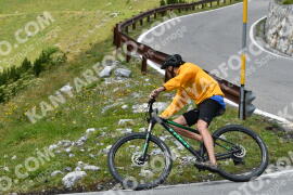 Photo #2411706 | 26-07-2022 13:25 | Passo Dello Stelvio - Waterfall curve BICYCLES