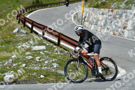Photo #3969509 | 19-08-2023 14:20 | Passo Dello Stelvio - Waterfall curve BICYCLES