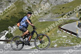 Photo #2737720 | 25-08-2022 12:01 | Passo Dello Stelvio - Waterfall curve BICYCLES