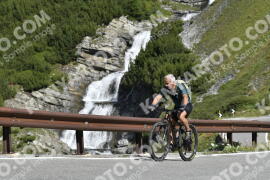 Fotó #3680009 | 31-07-2023 10:08 | Passo Dello Stelvio - Vízesés kanyar Bicajosok