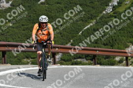 Fotó #2380070 | 24-07-2022 09:38 | Passo Dello Stelvio - Vízesés kanyar Bicajosok
