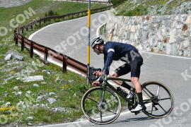 Photo #2171108 | 20-06-2022 14:48 | Passo Dello Stelvio - Waterfall curve BICYCLES