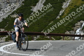 Fotó #4254173 | 12-09-2023 12:25 | Passo Dello Stelvio - Vízesés kanyar Bicajosok