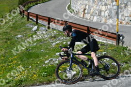 Photo #2138474 | 17-06-2022 16:17 | Passo Dello Stelvio - Waterfall curve BICYCLES