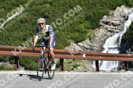 Photo #2242315 | 06-07-2022 10:00 | Passo Dello Stelvio - Waterfall curve BICYCLES