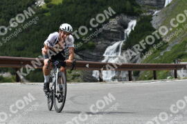 Photo #2356777 | 19-07-2022 15:06 | Passo Dello Stelvio - Waterfall curve BICYCLES
