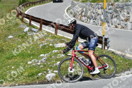 Photo #2400594 | 25-07-2022 12:54 | Passo Dello Stelvio - Waterfall curve BICYCLES