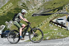 Photo #2431143 | 29-07-2022 10:38 | Passo Dello Stelvio - Waterfall curve BICYCLES
