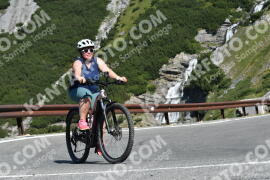 Photo #2368595 | 22-07-2022 10:15 | Passo Dello Stelvio - Waterfall curve BICYCLES