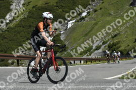 Fotó #3350165 | 04-07-2023 10:30 | Passo Dello Stelvio - Vízesés kanyar Bicajosok