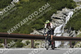 Photo #2718250 | 23-08-2022 12:14 | Passo Dello Stelvio - Waterfall curve BICYCLES