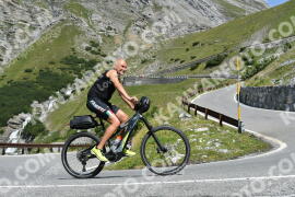 Photo #2399326 | 25-07-2022 11:26 | Passo Dello Stelvio - Waterfall curve BICYCLES