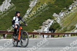Photo #2710706 | 22-08-2022 10:43 | Passo Dello Stelvio - Waterfall curve BICYCLES