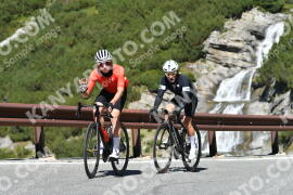 Photo #2711326 | 22-08-2022 11:32 | Passo Dello Stelvio - Waterfall curve BICYCLES