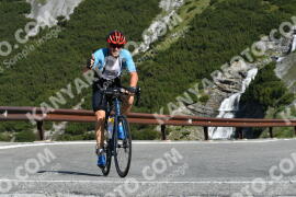 Photo #2168233 | 20-06-2022 09:36 | Passo Dello Stelvio - Waterfall curve BICYCLES