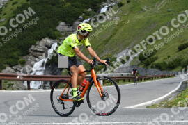 Photo #2306686 | 15-07-2022 10:03 | Passo Dello Stelvio - Waterfall curve BICYCLES