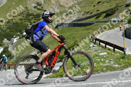 Photo #2159174 | 19-06-2022 10:24 | Passo Dello Stelvio - Waterfall curve BICYCLES