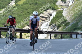 Photo #2360934 | 20-07-2022 12:01 | Passo Dello Stelvio - Waterfall curve BICYCLES