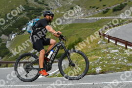 Fotó #4069014 | 25-08-2023 10:46 | Passo Dello Stelvio - Vízesés kanyar Bicajosok
