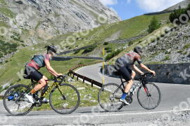 Photo #2352592 | 19-07-2022 10:33 | Passo Dello Stelvio - Waterfall curve BICYCLES