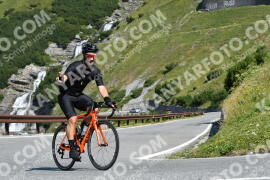 Photo #2398319 | 25-07-2022 10:32 | Passo Dello Stelvio - Waterfall curve BICYCLES