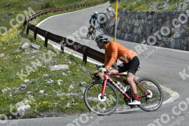 Photo #3253156 | 27-06-2023 10:24 | Passo Dello Stelvio - Waterfall curve BICYCLES