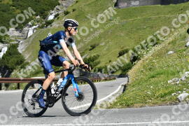 Photo #2320120 | 16-07-2022 11:03 | Passo Dello Stelvio - Waterfall curve BICYCLES