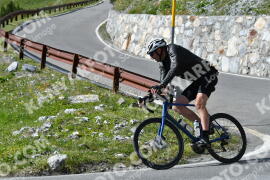 Photo #2322532 | 16-07-2022 17:02 | Passo Dello Stelvio - Waterfall curve BICYCLES