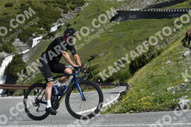 Photo #3243346 | 26-06-2023 10:13 | Passo Dello Stelvio - Waterfall curve BICYCLES