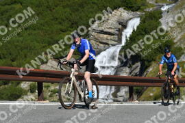 Fotó #4169385 | 05-09-2023 10:48 | Passo Dello Stelvio - Vízesés kanyar Bicajosok