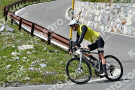 Photo #2303766 | 14-07-2022 15:54 | Passo Dello Stelvio - Waterfall curve BICYCLES