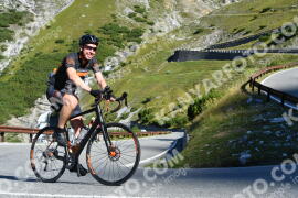 Photo #3982566 | 20-08-2023 09:50 | Passo Dello Stelvio - Waterfall curve BICYCLES