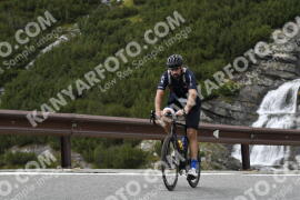 Fotó #2854871 | 11-09-2022 14:20 | Passo Dello Stelvio - Vízesés kanyar Bicajosok
