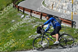 Fotó #2138435 | 17-06-2022 16:01 | Passo Dello Stelvio - Vízesés kanyar Bicajosok