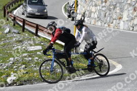 Fotó #2084810 | 04-06-2022 15:56 | Passo Dello Stelvio - Vízesés kanyar Bicajosok