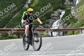 Photo #2444228 | 30-07-2022 13:09 | Passo Dello Stelvio - Waterfall curve BICYCLES