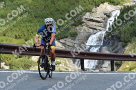 Photo #4068146 | 25-08-2023 10:15 | Passo Dello Stelvio - Waterfall curve BICYCLES
