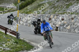 Photo #3275978 | 28-06-2023 15:42 | Passo Dello Stelvio - Waterfall curve BICYCLES